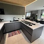 Schlossalm Bis 9 Personen *