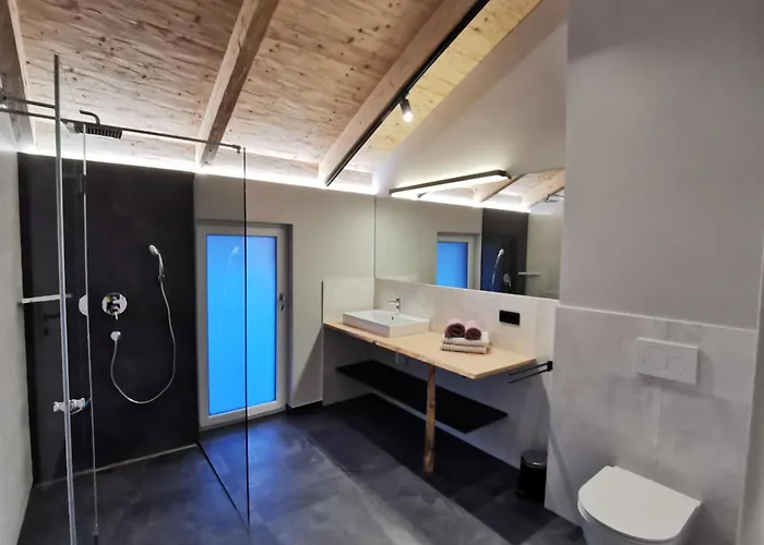 Schlossalm Bis 9 Personen *