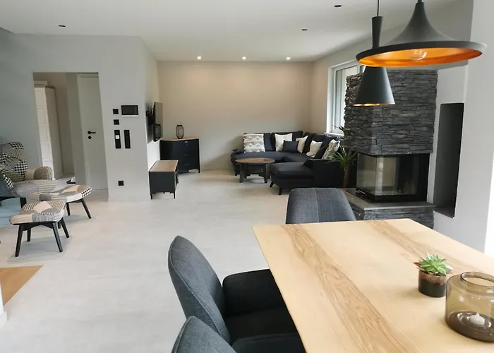 Schlossalm Bis 9 Personen Casa de Férias *