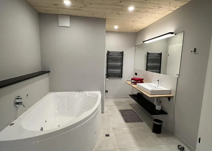 Ferienhaus Schlossalm Bis 9 Personen *